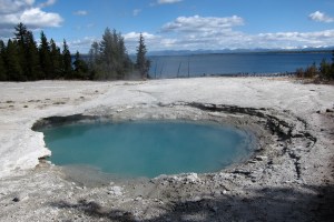 The blue abyss, a sulfurous pool