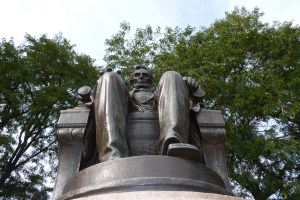 Who's sitting in Grant Park? Lincoln.